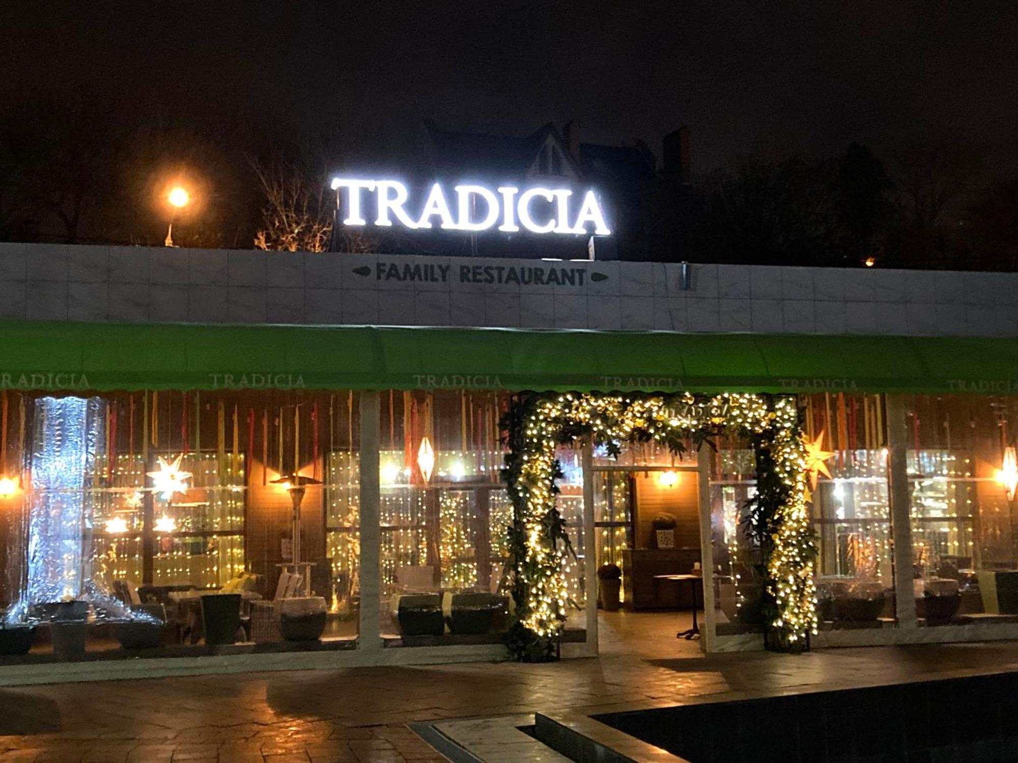 Arcadia Spacious Apartments Odessa Buitenkant foto