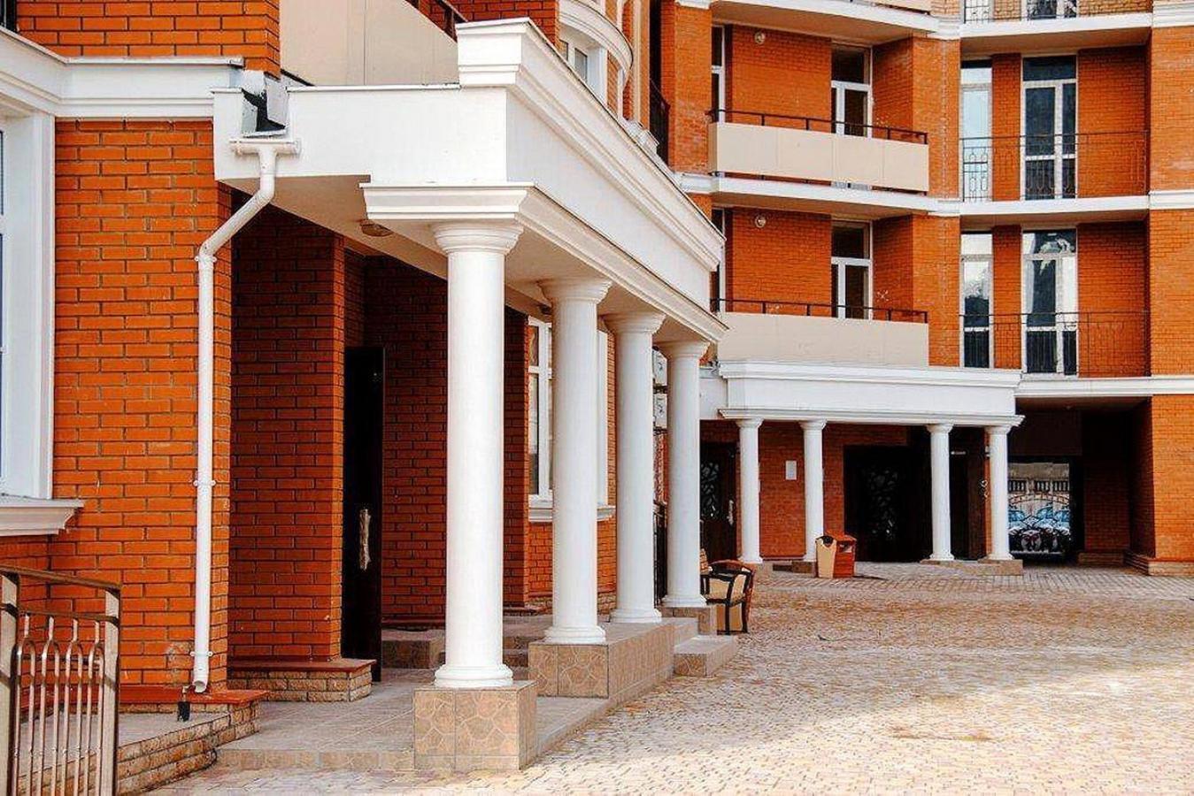 Arcadia Spacious Apartments Odessa Buitenkant foto
